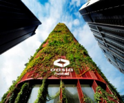 В Сингапуре построили «цветущий» отель-небоскреб