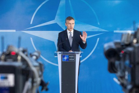 Столтенберг отверг заявления Трампа об "устарелости" НАТО