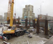 Суд рассмотрит законность строительства ТРЦ над метро «Героев Днепра»