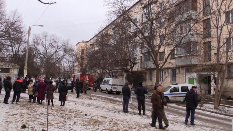 От взрыва в симферопольской многоэтажке погибла баба, два человека травмированы [фото]