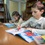 Школьникам в Крыму раздают книги-раскраски о Керченском мосте