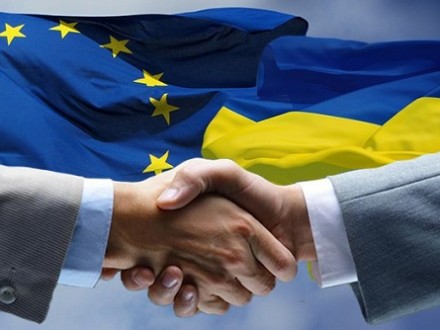 П.Порошенко подмахнул закон о ратификации соглашения о сотрудничестве между Украиной и Евроюстом