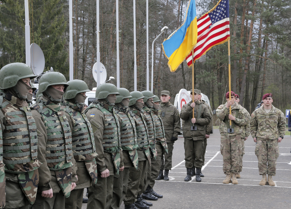 Американцы вводят войска на Украину? ...