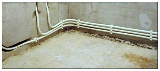 Крепеж для металлопластиковых труб при проведении системы отопления