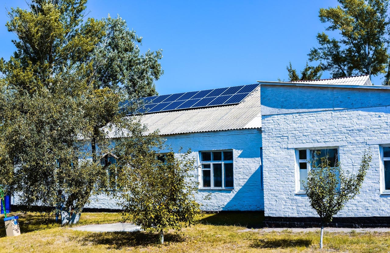 Вісті з Полтави - На Полтавщині з’явилася перша школа із сонячною електростанцією