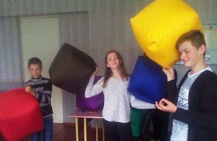 Вісті з Полтави - Учні Староаврамівської школи на Хорольщині виграли грант від агропромхолдингу «Астарта-Київ» та організували лаундж-зону