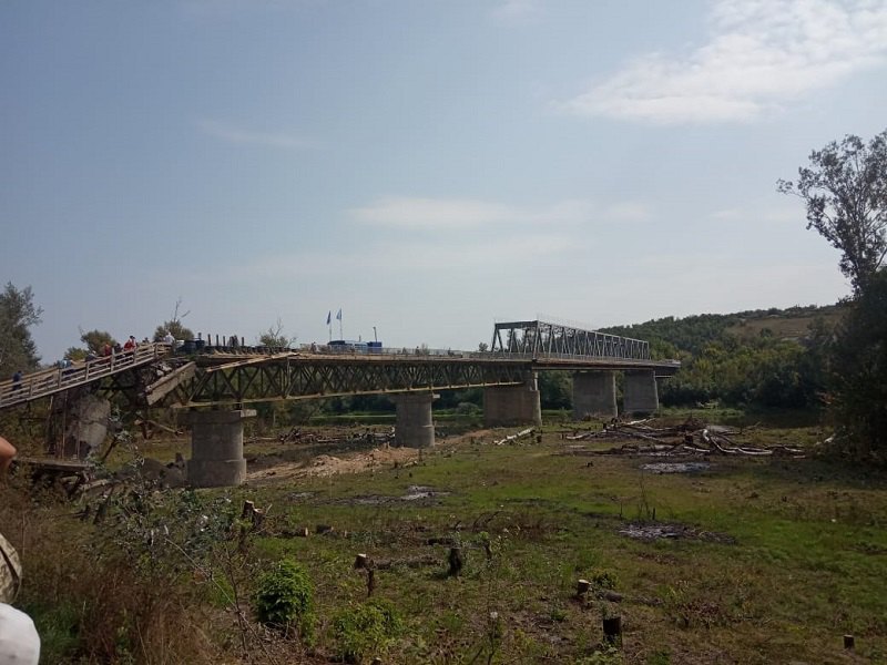 Украинская палестины завершила демонтаж фортификационных сооружений возле КПВВ в Станице Луганской